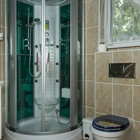 Сasa de vacaciones In Balatongyoeroek 40844 *