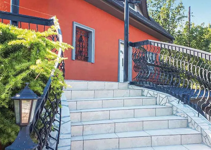 In Balatongyoeroek 40844 펜션 Becehegy