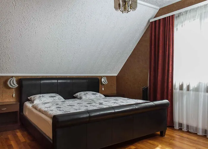 In Balatongyoeroek 40844