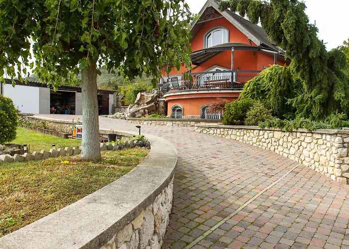 In Balatongyoeroek 40844 *